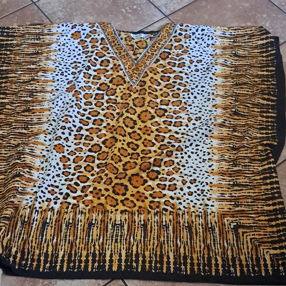 Leopard Print Women's Tunic Top OS.
